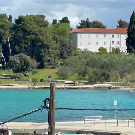 Olive Island Апартаменты *