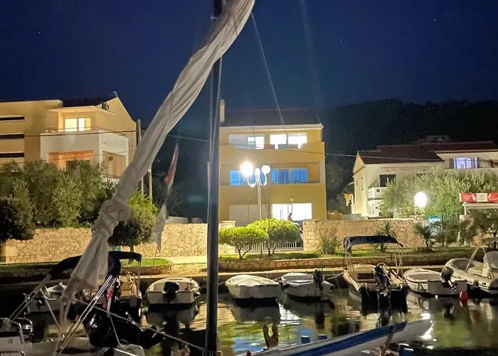 Olive Island Апартаменты *